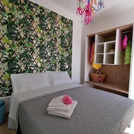 Retroscena Apartment In Centro チヴィタノーヴァ・マルケ エクステリア 写真
