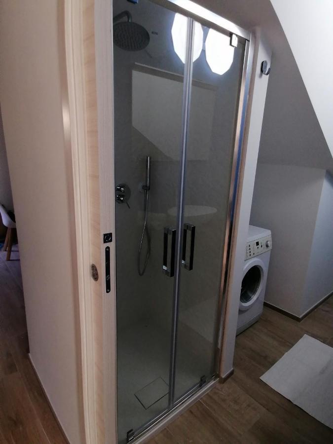Retroscena Apartment In Centro チヴィタノーヴァ・マルケ エクステリア 写真