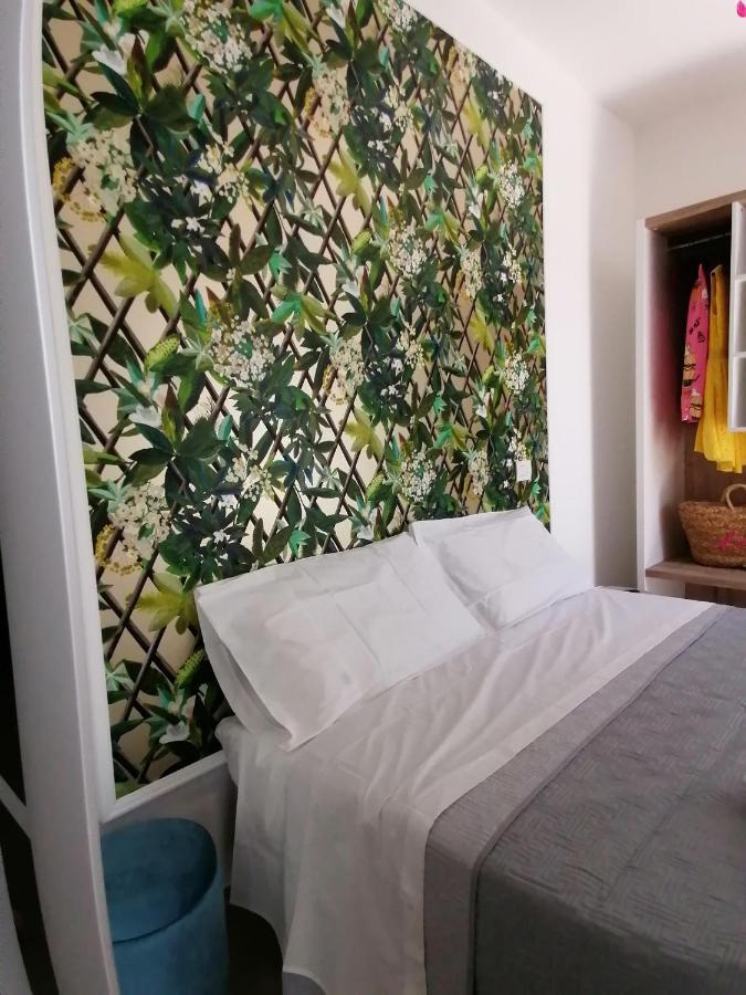 Retroscena Apartment In Centro チヴィタノーヴァ・マルケ エクステリア 写真