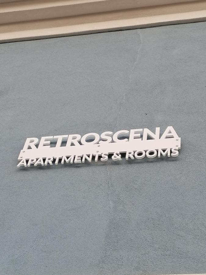 Retroscena Apartment In Centro チヴィタノーヴァ・マルケ エクステリア 写真